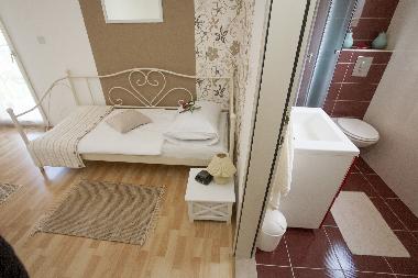 Holiday House in Duce (Splitsko-Dalmatinska) or holiday homes and vacation rentals