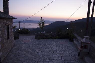 Villa in Agios Georgios Nileias (Magnisia) or holiday homes and vacation rentals