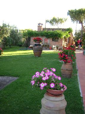 Villa in Castiglione del Lago ( Pg) (Perugia) or holiday homes and vacation rentals