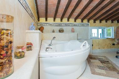 Villa in Castiglione del Lago ( Pg) (Perugia) or holiday homes and vacation rentals