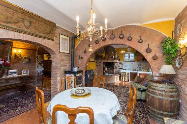 Villa in Castiglione del Lago ( Pg) (Perugia) or holiday homes and vacation rentals