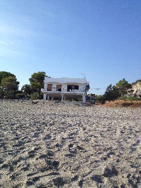 Holiday House in BOVA MARINA (Reggio di Calabria) or holiday homes and vacation rentals