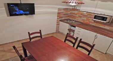 Kitchen-Fully equipped 