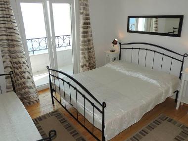 Bedroom with private balcony for 2 or 3 person