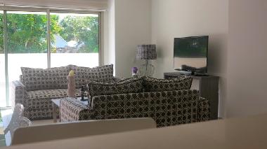 Living/Dining Area