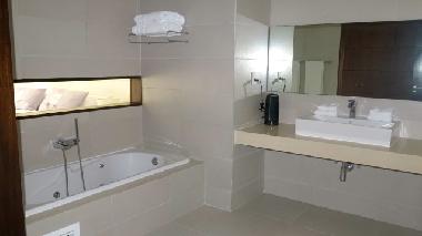 Master Bath with Jetted Tub