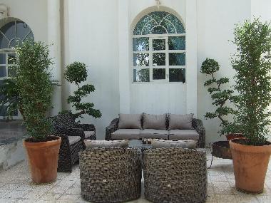 Front garden relax area