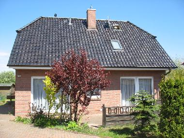 Holiday House in Dranske (Ostsee-Inseln) or holiday homes and vacation rentals