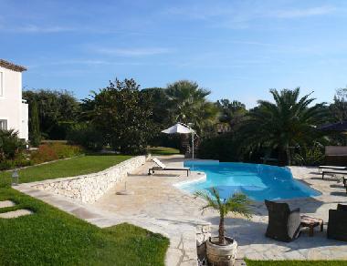 Villa in Roquefort les Pins (Alpes-Maritimes) or holiday homes and vacation rentals
