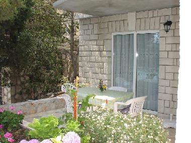 Holiday Apartment in Primoten (Sibensko-Kninska) or holiday homes and vacation rentals