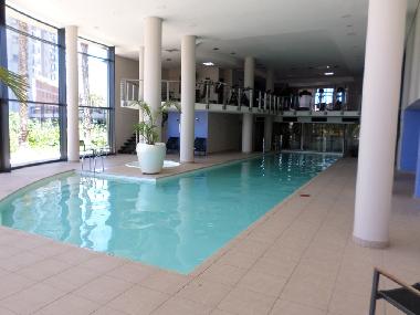 Indoor swimming pool (20m;heated) and jacuzzi