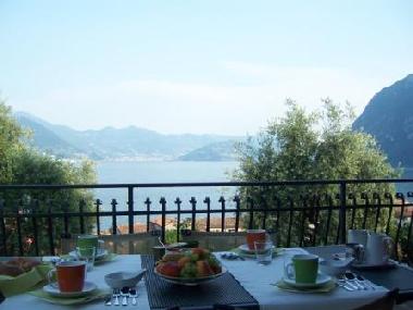 Bed and Breakfast in RIVA DI SOLTO (Bergamo) or holiday homes and vacation rentals