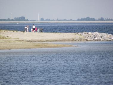 Holiday House in Bruinisse (Zeeland) or holiday homes and vacation rentals