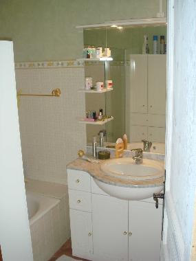 Holiday House in Esparron de verdon (Alpes-de-Haute-Provence) or holiday homes and vacation rentals