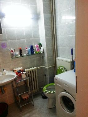 Bathroom with washing machine