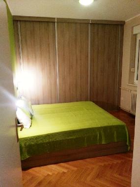 Bedroom with a built-in wardrobe