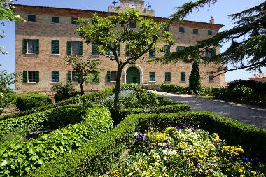 The garden of Monterado Castle