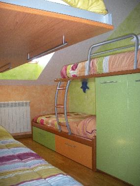 Holiday Apartment in Huesca (Huesca) or holiday homes and vacation rentals