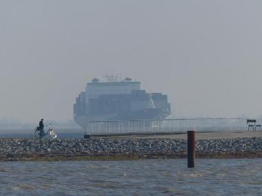 Holiday Apartment in Brunsbttel (Nordsee-Festland) or holiday homes and vacation rentals