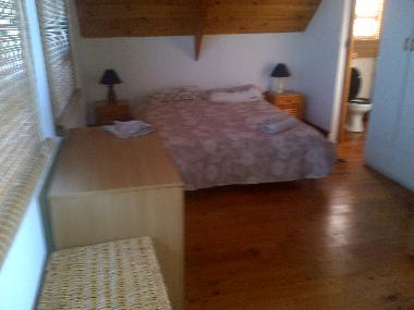 1ST BEDROOM UPSTAIRS
