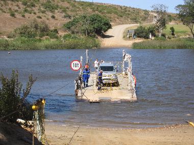 pontoon crossing the Breede River
