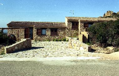 Villa in Trinit� d'Agultu (Olbia-Tempio) or holiday homes and vacation rentals