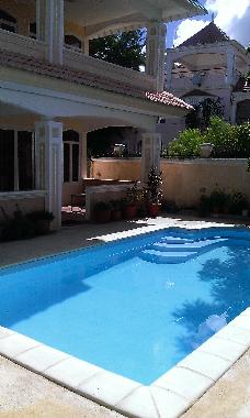 Villa in Mont Choisy (Pamplemousses) or holiday homes and vacation rentals