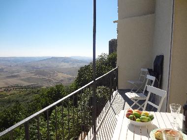Balcony, ideal for breakfast or evenings