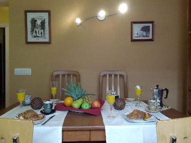 folding dining table