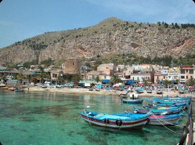 Holiday Apartment in Palermo (Palermo) or holiday homes and vacation rentals