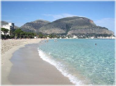 Holiday Apartment in Palermo (Palermo) or holiday homes and vacation rentals