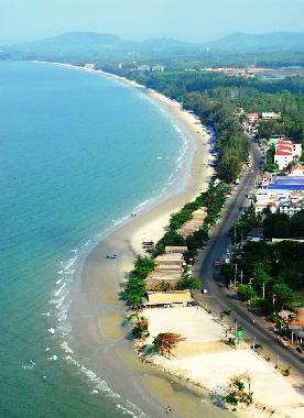 Holiday Apartment in Mae Phim (Rayong) or holiday homes and vacation rentals