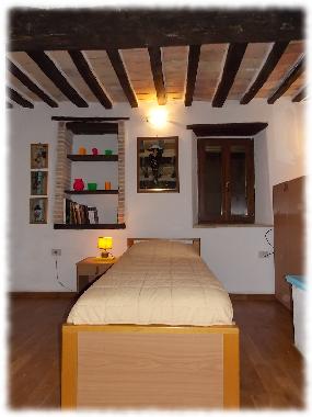 Holiday House in Genga (Ancona) or holiday homes and vacation rentals