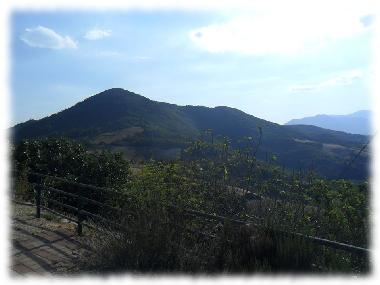 Holiday House in Genga (Ancona) or holiday homes and vacation rentals