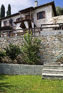 Holiday House in Ano Gatzea (Magnisia) or holiday homes and vacation rentals