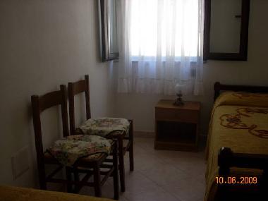 single room whit two beds
