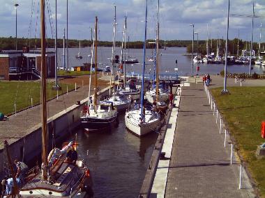 Holiday House in Hooksiel (Nordsee-Festland / Ostfriesland) or holiday homes and vacation rentals