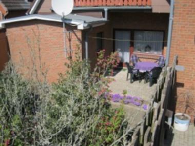 Holiday Apartment in Bsum (Nordsee-Festland) or holiday homes and vacation rentals