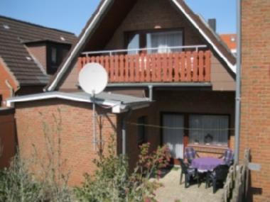 Holiday Apartment in Bsum (Nordsee-Festland) or holiday homes and vacation rentals