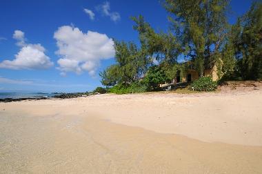 Holiday House in Grand Baie (Pamplemousses) or holiday homes and vacation rentals