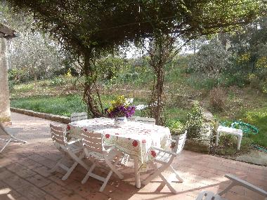 Holiday House in SAINT ETIENNE DU GRES (Bouches-du-Rh�ne) or holiday homes and vacation rentals