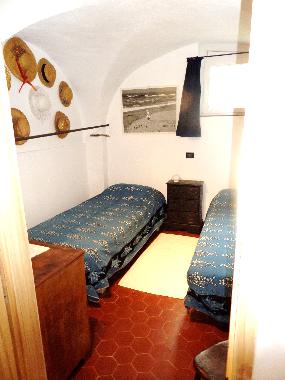 Twin bedroom