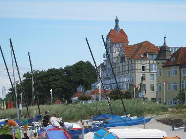 Holiday Apartment in Ostseebad K�hlungsborn (Mecklenburgische Ostseek�ste) or holiday homes and vacation rentals