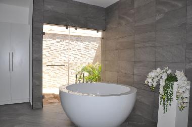 Villa in Diani (Coast) or holiday homes and vacation rentals