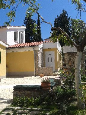 Holiday House in Kraljevica (Primorsko-Goranska) or holiday homes and vacation rentals