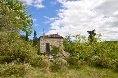 Holiday House in Dions (Gard) or holiday homes and vacation rentals