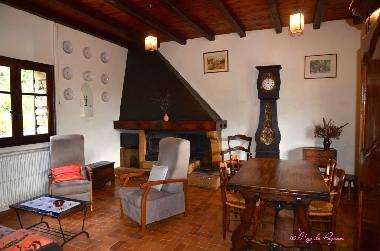 Holiday House in Dions (Gard) or holiday homes and vacation rentals