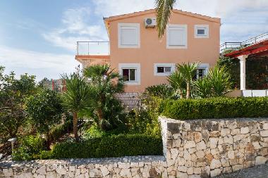 Holiday Apartment in Okrug Gornji (Splitsko-Dalmatinska) or holiday homes and vacation rentals