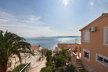 Bed and Breakfast in Okrug Gornji (Splitsko-Dalmatinska) or holiday homes and vacation rentals