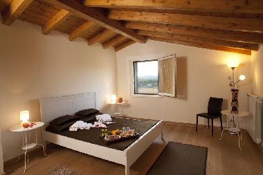 Holiday House in Monte San Savino (Arezzo) or holiday homes and vacation rentals